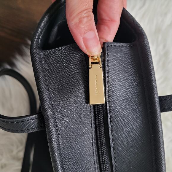 Michael Kors Eva Black Nylon Small Carryall Top Zip Tote, Shoulder Bag EUC - Picture 9 of 10